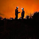 Dokuz gündür devam ediyor: Alevler gecenin karanlığını aydınlattı