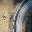 Otobüs viraja 95'le girmiş