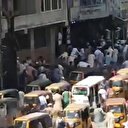Taliban Afganistan ulusal bayrağını göndere çeken protestoculara ateş açtı