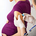 Koronavirüs aşısı anneyi de bebeği de koruyor: Kordondan ve sütten bebeğe geçer