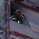 Üsküdar'da 4 katlı apartmanda yangın: Yaşlı kadın ve kızı evde mahsur kaldı