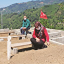 Kendi mezarlarını hazırlamışlardı: Aynı aileden 25 kişi aşıyla kurtuldu