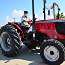 Manavgat'taki orman yangınından zarar gören çiftçiler yeni traktörlerine kavuştu: Devletimiz bize sıfır traktör verdi