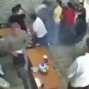 Düğün yemeğini beğenmeyip firma sahibine saldırdılar