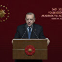 Makam aracının tepesine çıkan öğrencilere Cumhurbaşkanı Erdoğan'dan tepki: Böyle öğrenci olmaz