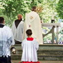 Fransa'da kilisedeki çocuk istismarı skandalı Avrupa manşetlerinde: Bedel ödemek zorundalar