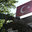 Sınırda ikisi kırmızı bültenle aranan 10 kişi yakalandı