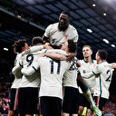 Liverpool Manchester United'a kabus yaşattı: Taraftarlar maç sırasında tribünleri terk etti