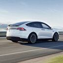 Tesla kendi rekorunu kırdı: Piyasa değeri ilk kez 1 trilyon doları aştı