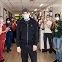 Dünyada Kovid'i en ağır atlatan hastalarından biri: Konuşmayı ve yürümeyi yeniden öğrendi