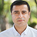 Selahattin Demirtaş istedi
CHP söyledi: Kılıçdaroğlu erken seçim çağrısı yaptı