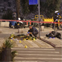 İşgalci İsrail güçleri yerde yatan Filistinliyi sokak ortasında öldürdü