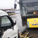 İkitelli İETT garajında kaza: Hafif ticari araçla İETT otobüsü kafa kafaya çarpıştı