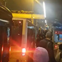 Metrobüs çilesi bitmiyor: Araç arızalandı İstanbullu yollara taştı