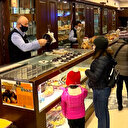 Tarihi İnci Pastanesi taklitleriyle savaşıyor