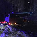 Sivas'ta yolcu otobüsü ile kamyonet çarpıştı: 2 ölü 19 yaralı