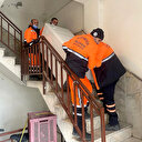 Kapıları baltayla kırılan Suriyeli aile başka bir eve taşındı