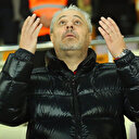 Kar yağışı altında oynanan maçta Sumudica'dan olay hareket