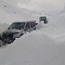 Hakkari'de çığdan kapanan yol 5 saatte ulaşıma açıldı