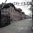 Polonya’daki Auschwitz ölüm kampının önünde 'Nazi selamı' veren turiste ceza