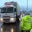 TIR ve kamyonların İstanbul'a girişine geçici olarak izin verilmiyor: Gişelerdeki kuyruk havadan görüntülendi