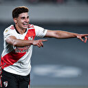 Manchester City, Julian Alvarez'i renklerine bağladı