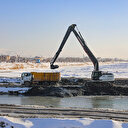 Van Gölü'nde dip çamuru temizliği yapıldı