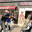 Gözü dönmüş taksici testereyle kuryeye saldırdı