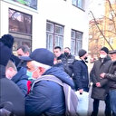 Ukraynalılar gönüllü olarak orduya katılmak için askerlik şubelerine akın etti
