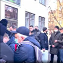 Ukraynalılar gönüllü olarak orduya katılmak için askerlik şubelerine akın etti