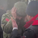 Ukrayna’da sivil direniş birlikleri Rus askerlerini esir aldı