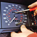 Otomobil dolandırıcılarına suçüstü: Kilometreden bir sıfır atın