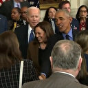 ABD Başkanı Joe Biden'ın Obama'nın yanında ilgi görmediği anlar sosyal medyada gündem oldu