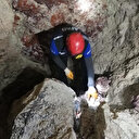 Define ararken göçükte öldü