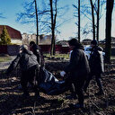 Bucha’da kontrol için girilen evlerden sivillere ait cesetler çıkıyor