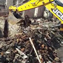Ukrayna'da bina yıkıntılarından cesetler çıkarılmaya devam ediyor