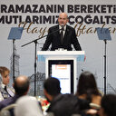 Bakan Soylu Diyarbakır'da evlat nöbetindeki ailelerle iftar programında bir araya geldi