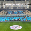 Adana Demirspor tribünlerinden koreografi şovu