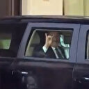 Bakan Çavuşoğlu Uruguay'da protestoculara 'bozkurt' işaretiyle tepki verdi