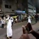 Ezanın yasaklandığı Mumbai'de Müslümanlar sokaklarda ezan okuyor