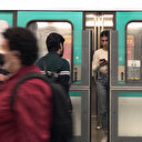 Fransa'da toplu taşıma araçlarında maske zorunluluğu kaldırıldı