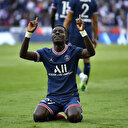 Gueye'den LGBT resti: O formayı giymem