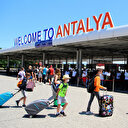 Antalya’ya havayoluyla gelen turist sayısı beş ayda üç milyonu geçti