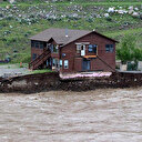 Nehir aldı götürdü: Korku dolu anlar anbean kaydedildi