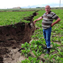 'Mahsuller ortadan yarıldı: Kayseri'de şiddetli yağmur sonrası ekili arazide 2,5 kilometre yarık oluşturdu