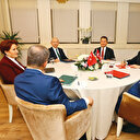 6'lı masada parti eksenli adaya onay!