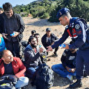 İzmir'de yasa dışı geçiş hazırlığındaki 118 düzensiz göçmen yakalandı