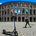 Roma elektrikli scooterlar için yeni kurallar koyacak