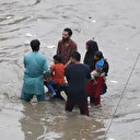 Pakistan'da şiddetli yağışlar sele neden oldu