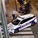 Fransa polisi sokakta yaşayan evsiz adama göz yaşartıcı gaz sıktı